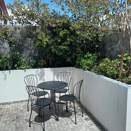 Casa De Pyrus בית נופש Angra do Heroísmo