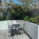 Casa De Pyrus Feriehus Angra do Heroísmo